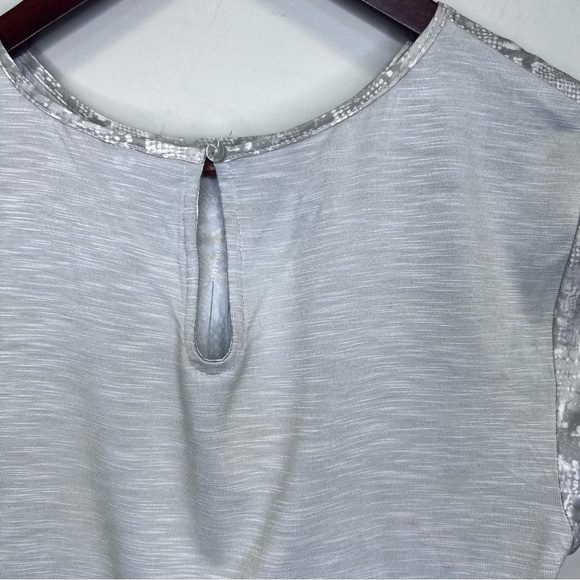 Anthropologie Dolan Grey Snakeskin Blouse Size XS - Picture 7 of 12
